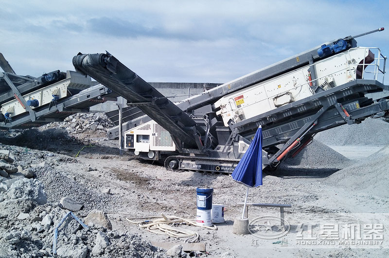 移動(dòng)篩分站現(xiàn)場(chǎng) 移動(dòng)篩分站現(xiàn)場(chǎng)