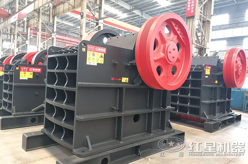 粗碎顎式破碎機 粗碎顎式破碎機