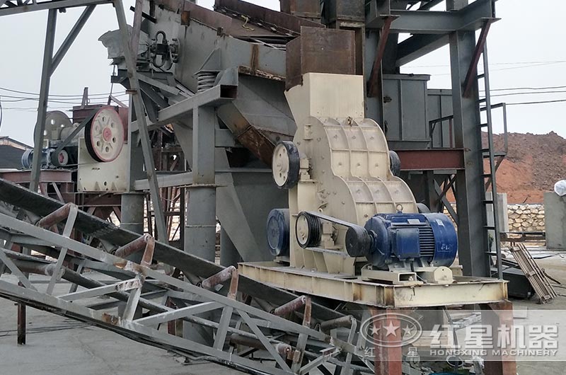 雙極破碎機生產現場