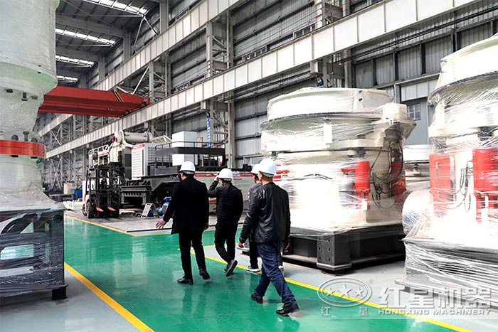 客戶參觀紅星圓錐破廠區 客戶參觀紅星圓錐破廠區