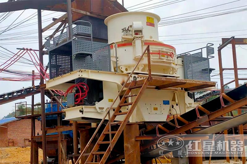 HVI河卵石制砂機現(xiàn)場 HVI河卵石制砂機現(xiàn)場